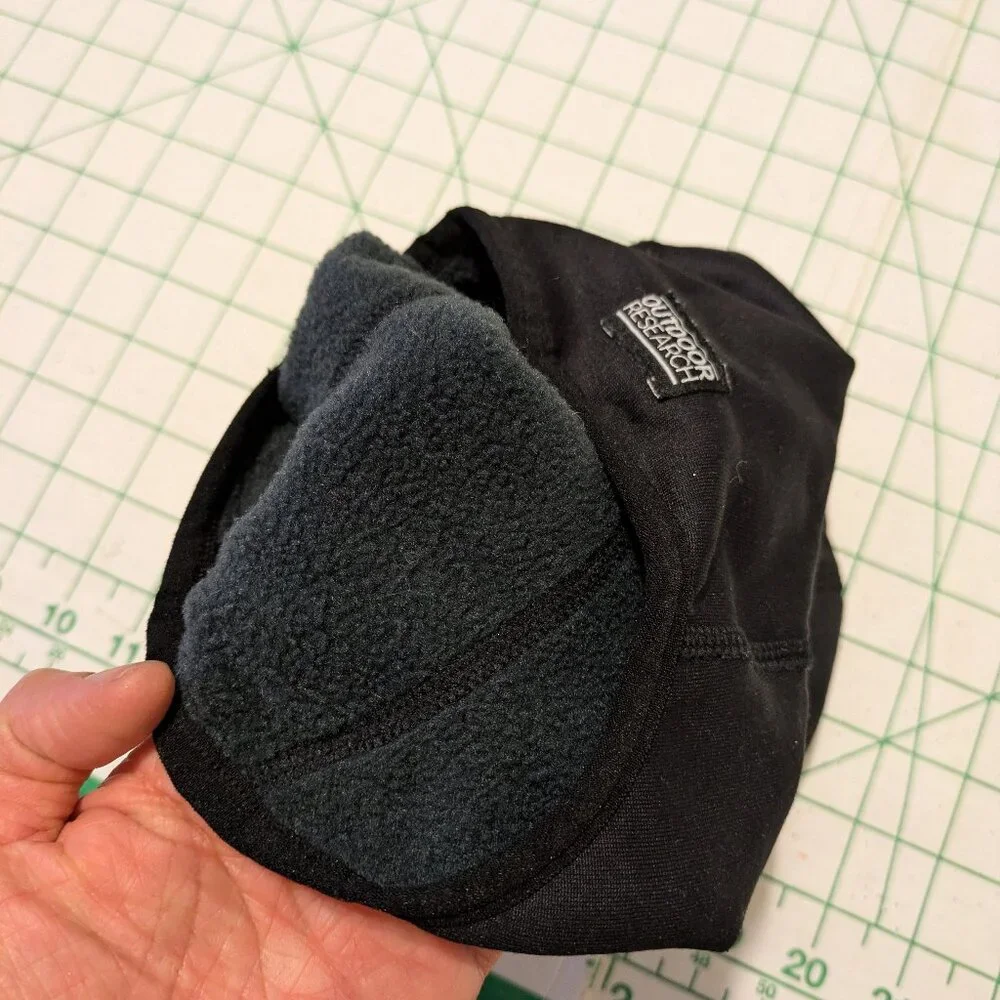 4/$20 EUC Kids Balaclava Outdoor Research M/L